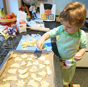 Biscotti Di Natale Da Fare Con I Bambini.Preparare I Biscotti Di Natale Con I Bambini