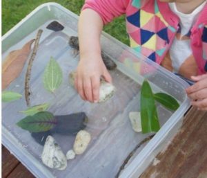 attività con l’acqua 0-3 anni